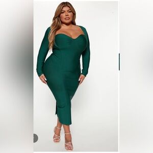 Fashion Nova Sweetheart Midi Dress ***Brand New with Tags***